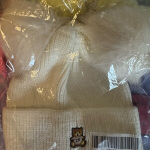Teddy Fresh White Knit Hat with Pom Poms